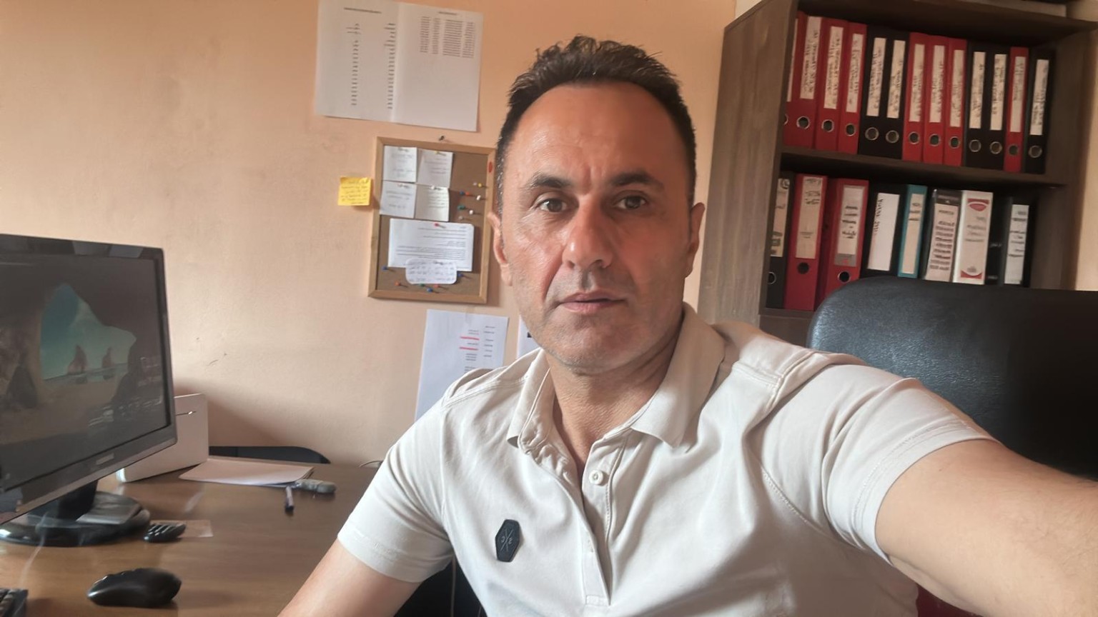 Dursun Tepedelen ofisinde